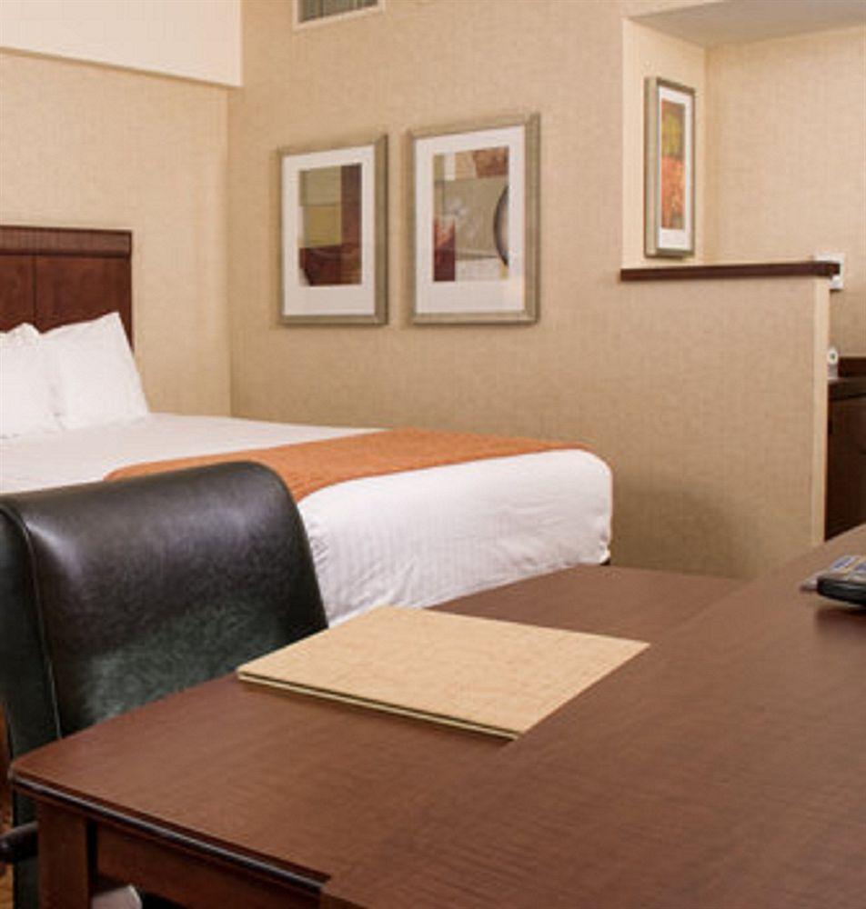 Hotel Courtyard Angeles Sherman Oaks 3*