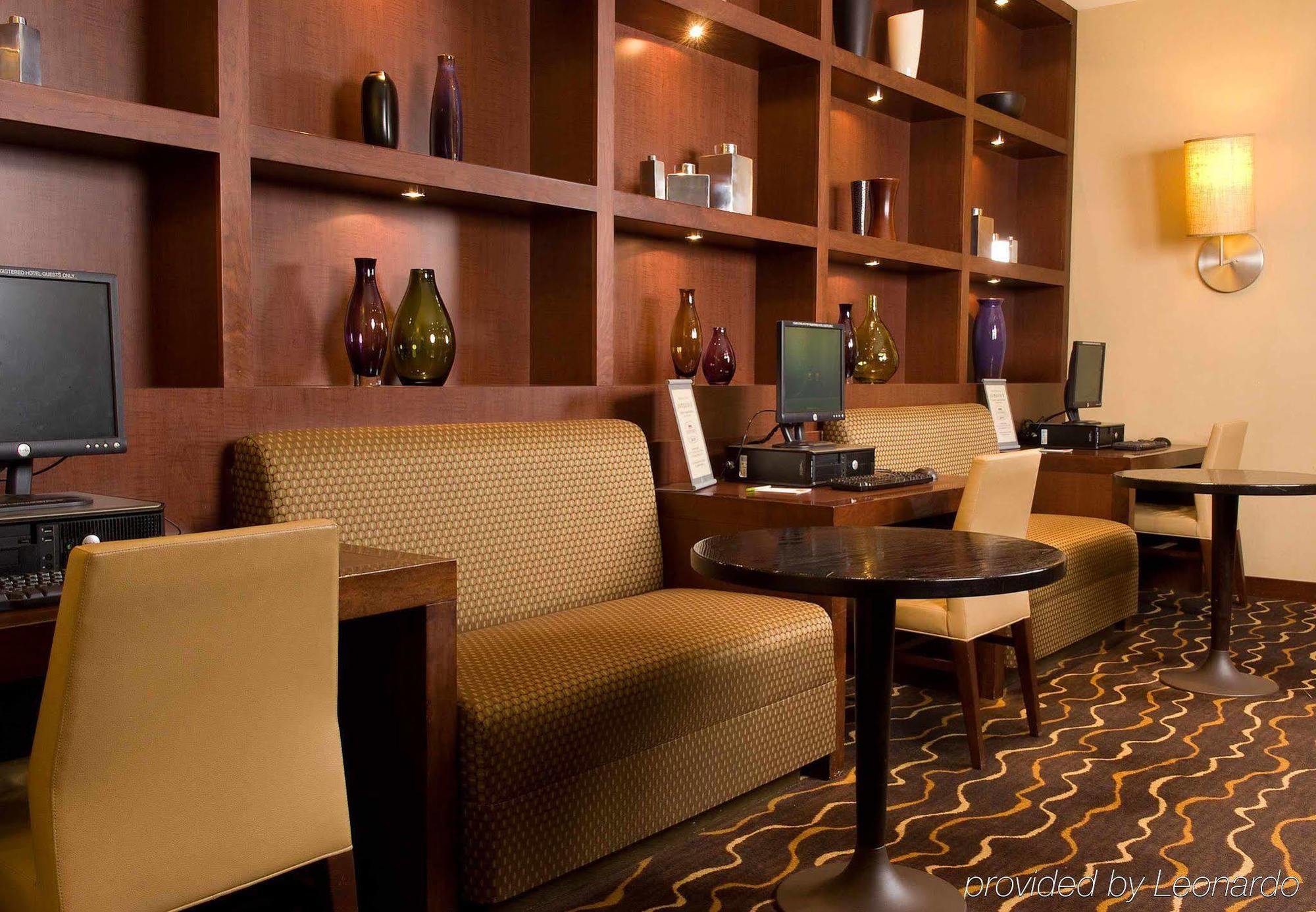 Hotel Courtyard Angeles Sherman Oaks 3*